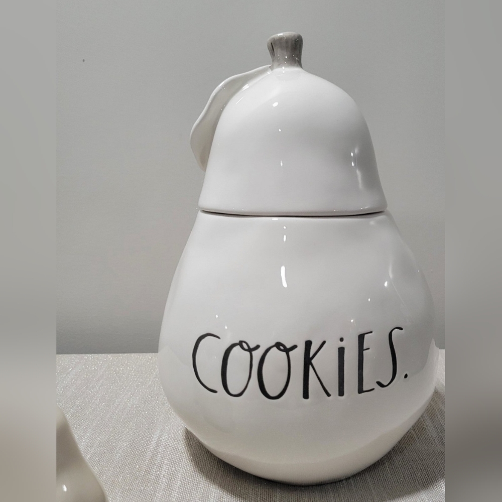 NEW Rae Dunn Artisan Collection, Pear Shaped COOKIES Canister